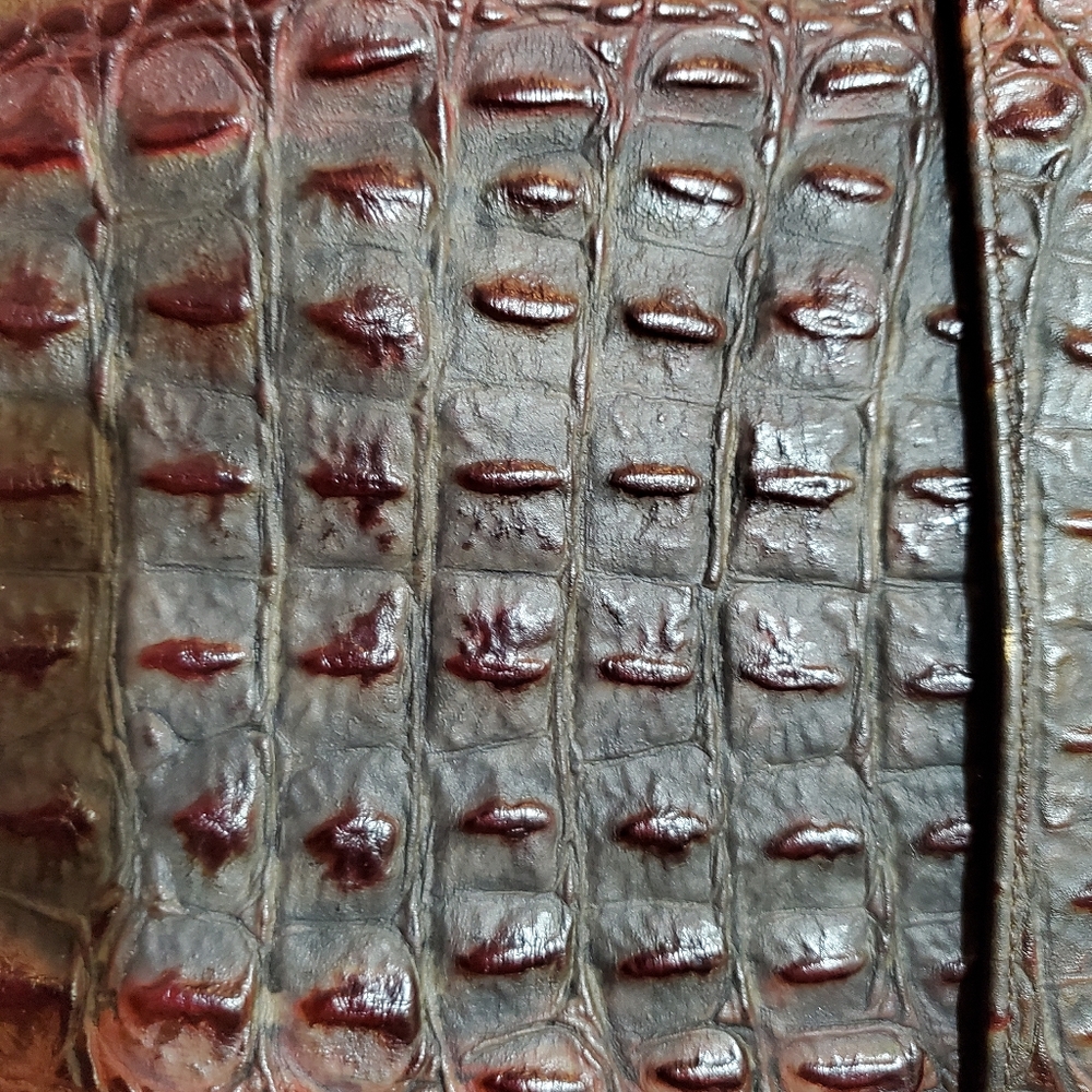 Croco clutch